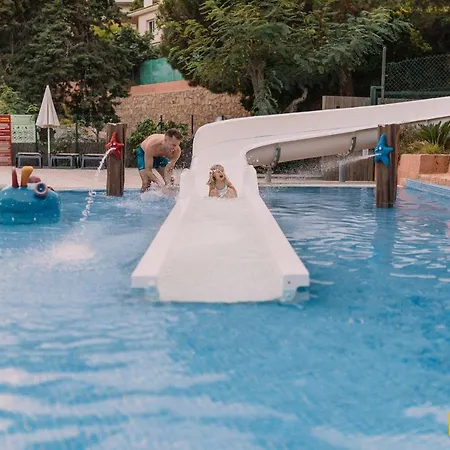 Camping Albatross Mobile Homes On Cala Canyelles *